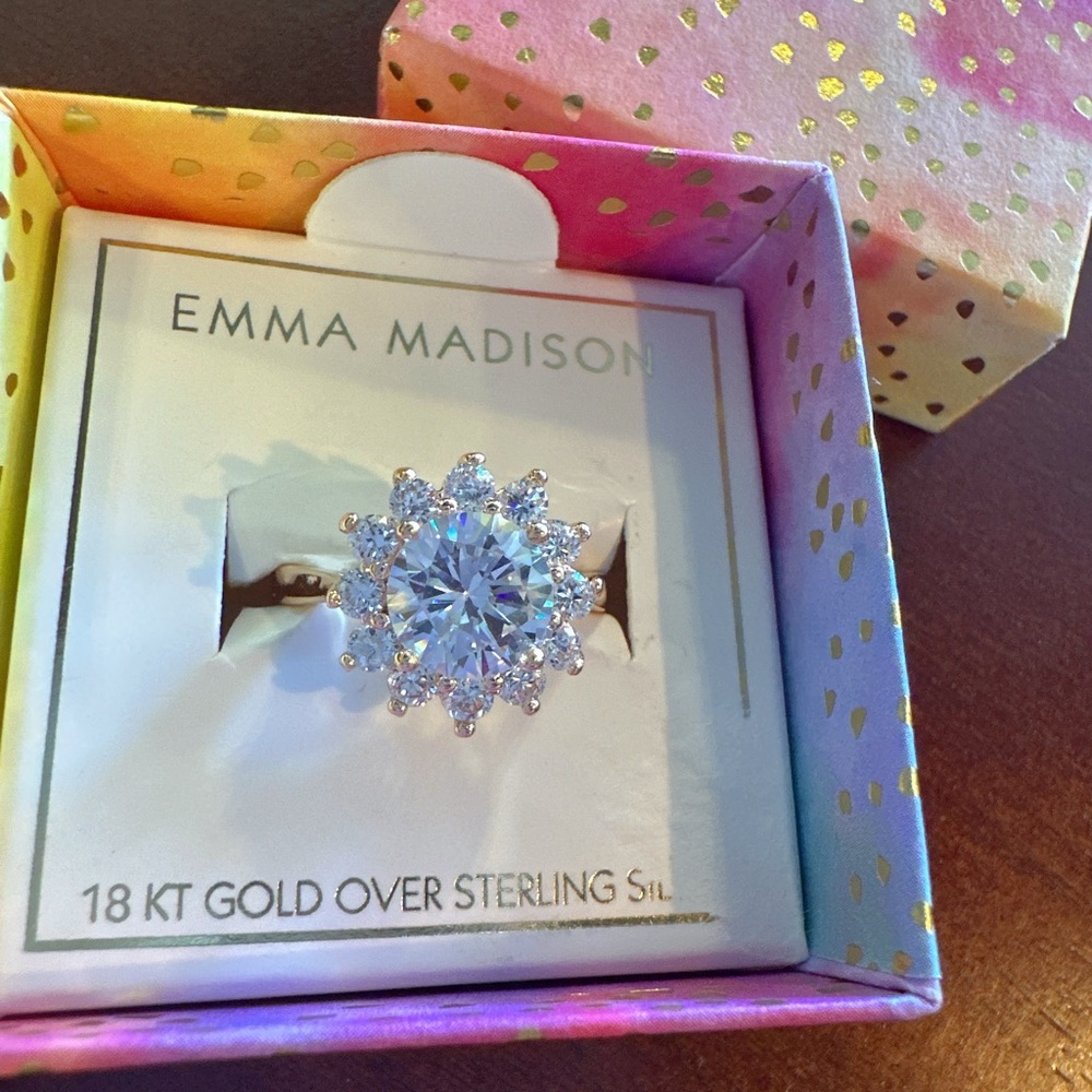 Emma Madison 18kt gold over sterling silver crystal diamonds Flower Ring Sz 8